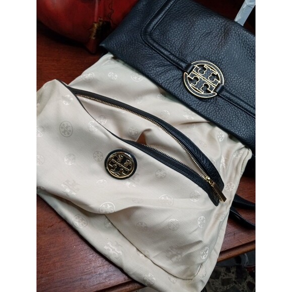 $435+ Auth Tory Burch Black Leather Amanda Foldover Crossbody Bag Beautiful - Picture 10 of 11